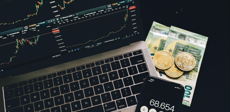 pexels-alesia-kozik-6771607