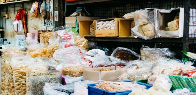 pexels-markus-winkler-12255152