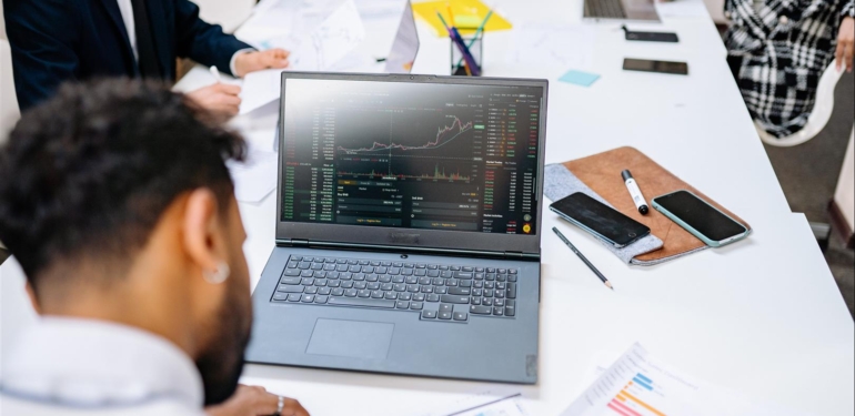 Bist Katılım Endeksi (XKTUM) Nedir? Bist Katılım Senetleri 1 pexels-yan-krukau-7698887