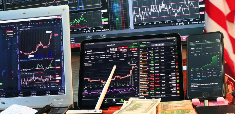 Yabancı hisse senedi nasıl alınır ? 6 stock-market-6287711_1280