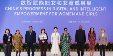 CGTN: Peng Liyuan, teknoloji yoluyla kadınlar ve kız çocukları için daha fazla fırsat yaratılması yönünde çağrıda bulundu 2 peng