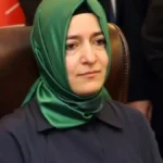 Milyarlık fon skandalına adı karışan Fatma Betül Sayan Kaya AKP kayıtlarından siliniyor