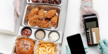 Uber kurumsal yemek pazarı ezCater'ı 2,3 milyar dolarlık nakit anlaşmayla satın alıyor